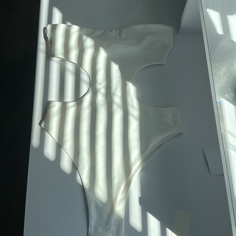 white fox top - Picture 2 of 2